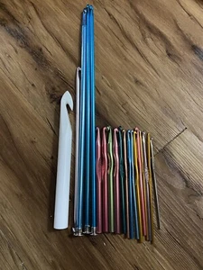 Crochet Needles 19 New Needles - Picture 1 of 6