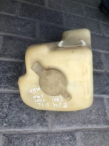 BMW E34 530i 540i E32 730 740 8 cylinders Washer Fluid Container Tank Reservoir - Bild 1 von 13