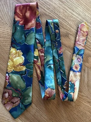 Floral Vtg Multi Color Polyester Necktie Surrey Flowers Retro Tie Y2K 90’s - Image 1 of 3