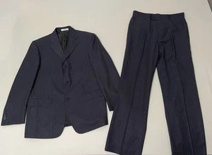 Armani Collezioni Suit Mens 48 Navy Blue Pinstripe Wool Blend Made Italy - Foto 1 di 17