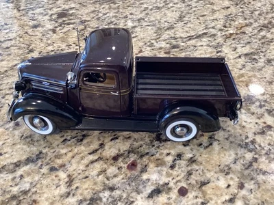 Chevrolet 3100 1993 camioneta Danbury como nueva 1:24 1953 verde Foto 1 de 4