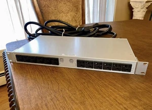 BAYTECH ATS23 Rackmount PDU Przełącznik transferowy - Zdjęcie 1 z 6