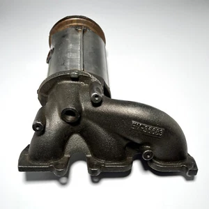 Convertidor de colector Dorman 674-615 para Ford y Lincoln no compatible con CARB - Imagen 1 de 8