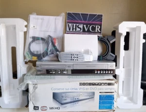 Magnetoscope GARANTIE 1 AN NEUF COPIE VHS VERS DVD PHILIPS DVDR 3320V PAL SECAM - Foto 1 di 10
