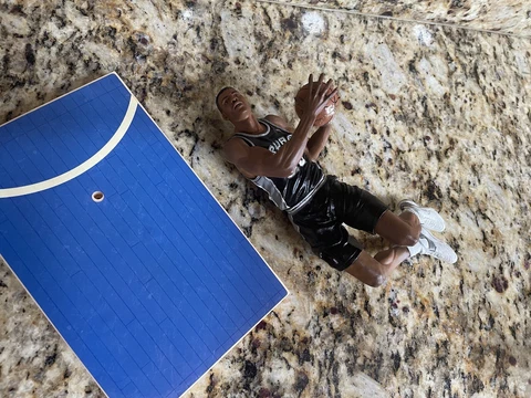 McFarlane San Antonio Spurs NBA Loose Figure - David Robinson “The Mailman” Cover