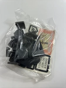 Tracks for Coastal Express Radio Control Train Set 36912 signs only, NEW in pack - Picture 1 of 7