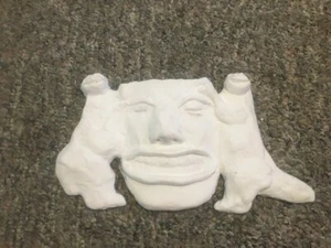 Dinosauriermaske / Anasazi-Gesicht / Dinosaurier und Mensch - Bild 1 von 1