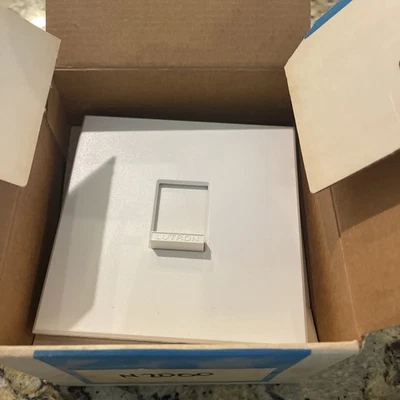 Lutron Nova N-2000-WH Einpol-Schiebedimmer 2000 W Glühlampe - Bild 1 von 4