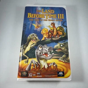 Land Before Time III VHS Clamshell The Time of the Great Giving Dinosaurs 1995 - Picture 1 of 8