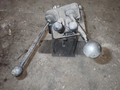 Controles oscilantes para retroexcavadora Case 580L 580M 590L 590M falta 1 brazo de acoplamiento Foto 1 de 4