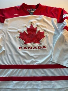 Herren Team Kanada Nike Hockey Trikot Gr. LARGE WEISS L 2010 Vancouver Olympiade - Bild 1 von 15
