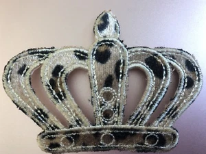 35 Teile LEOPARDENSTOFF "KRONE" BÜGELAPPLIKATIONEN - 3" B X 2" H. - Bild 1 von 1