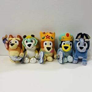Bluey Plush 8" Lot Of 5 Socks Honey Bingo W Bob Bilby Princess Bluey Queen Bingo - Picture 1 of 10