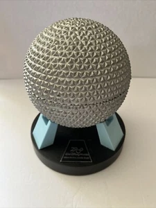 VTG Walt Disney World Epcot Center 2000 Spaceship Earth Geosphere Globe Model - Picture 1 of 10