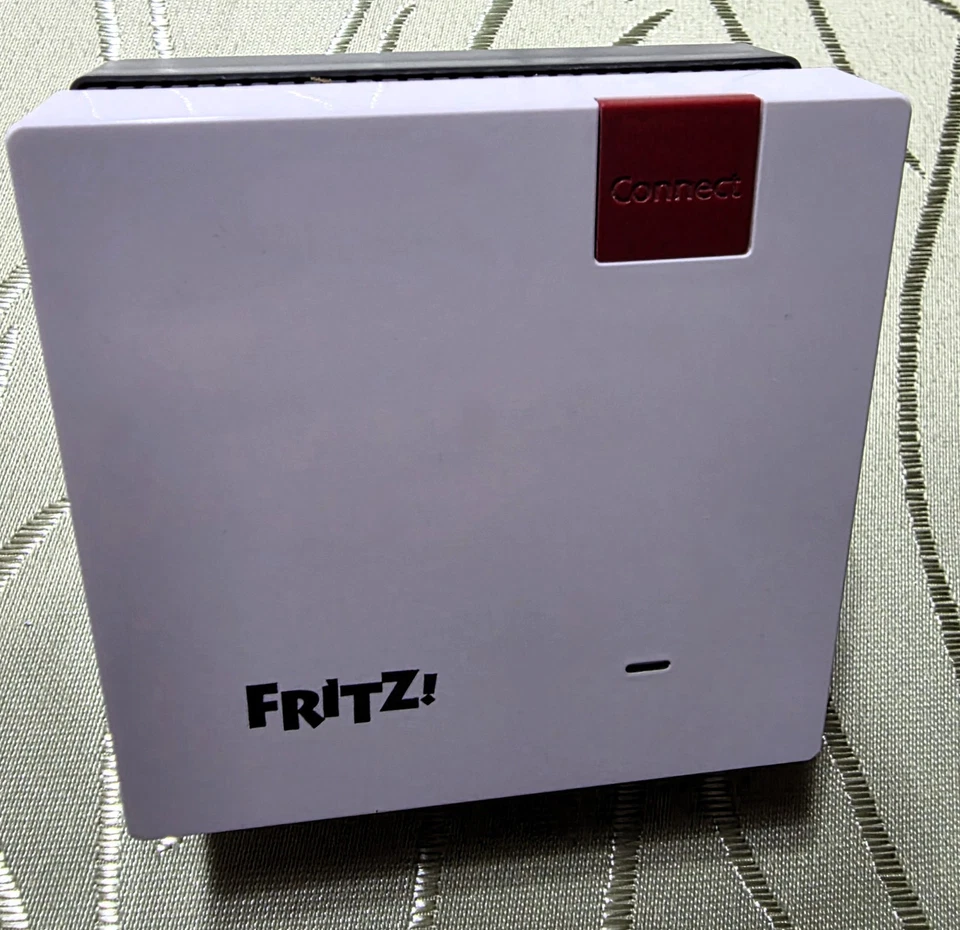 AVM FRITZ!WLAN 1200 Mesh Repeater 2.4GHz und 5GHz, 1GBit Lan - Weiß - Bild 1 von 1