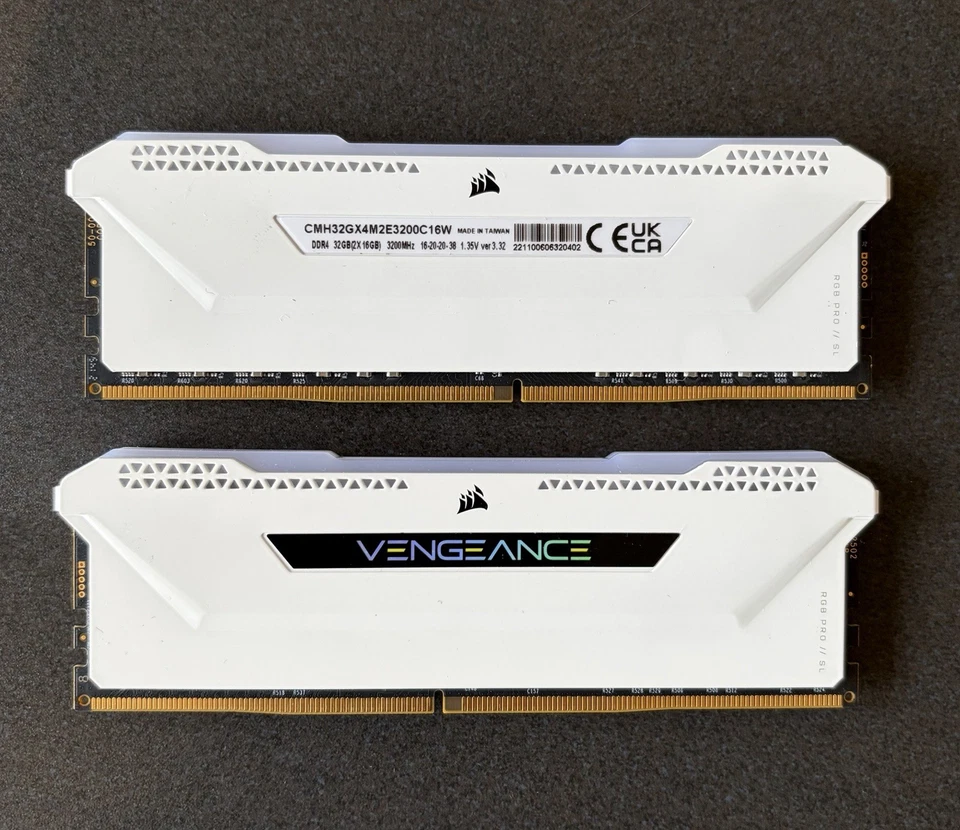 CORSAIR VENGEANCE RGB PRO SL 32GB (2x16GB) 3200MHz 288 Pin DIMM DDR4 RAM Memory - Image 1 of 1