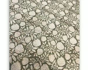 Prin bloque floral gris, tela de tapicería de tela de algodón de pato 59" de ancho yarda - Imagen 1 de 8