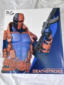 Deathstroke Mini Bust Statue DC Comics Super Villains DC Collectibles Jim Lee - Picture 1 of 2