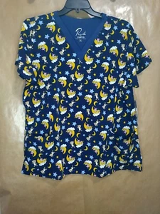 Maevn Women's Print Scrub Top Bear 1767 SWD VNeck XL 2Pockets NWT Free Shipping - Picture 1 of 4