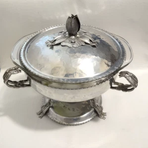 Vintage Hammered Aluminum Serving Chafing Dish Warmer Tulip Design ~Pyrex 1.5Qt - Picture 1 of 13