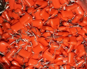 NEW 100pcs PILKOR 10NF 0.01uF 400V MKT 10% 7,5mm pitch HQ ORANGE AUDIO CAPS ROHS - Picture 1 of 1