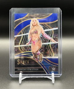 Panini Select WWE 2024 Ringside Tiffany Stratton azul/49 - Imagen 1 de 2