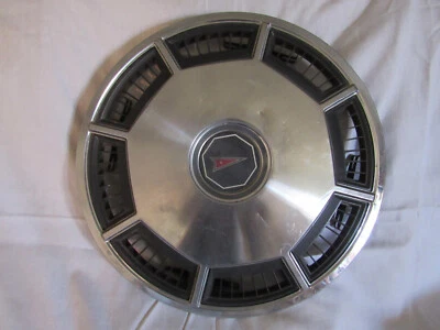 ONE 1982-1983 Pontiac J2000 / 6000 / Phoenix # 5071 13" Hubcap / Wheel Cover - Изображение 1 из 4