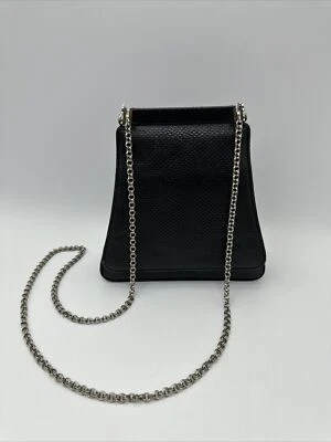Bolso de hombro Judith Leiber Top con solapa cadena Karung noche negro defectuoso Foto 1 de 4
