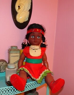 Muñeca india vintage años 60 cuentas de plástico nativo americano recuerdo coleccionable  Foto 1 de 4