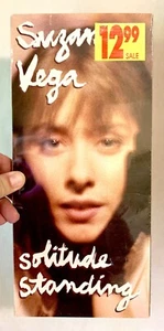 LONGBOX - Suzanne Vega ~ EINSAMKEIT STEHEN ~ CD 1987 NEU SEHR SCHÖN! - Bild 1 von 3