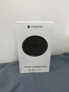 mophie 7.5W Wireless Charge Pad, 5W - 10W Output Range, Optimized . - Photo 1 sur 3