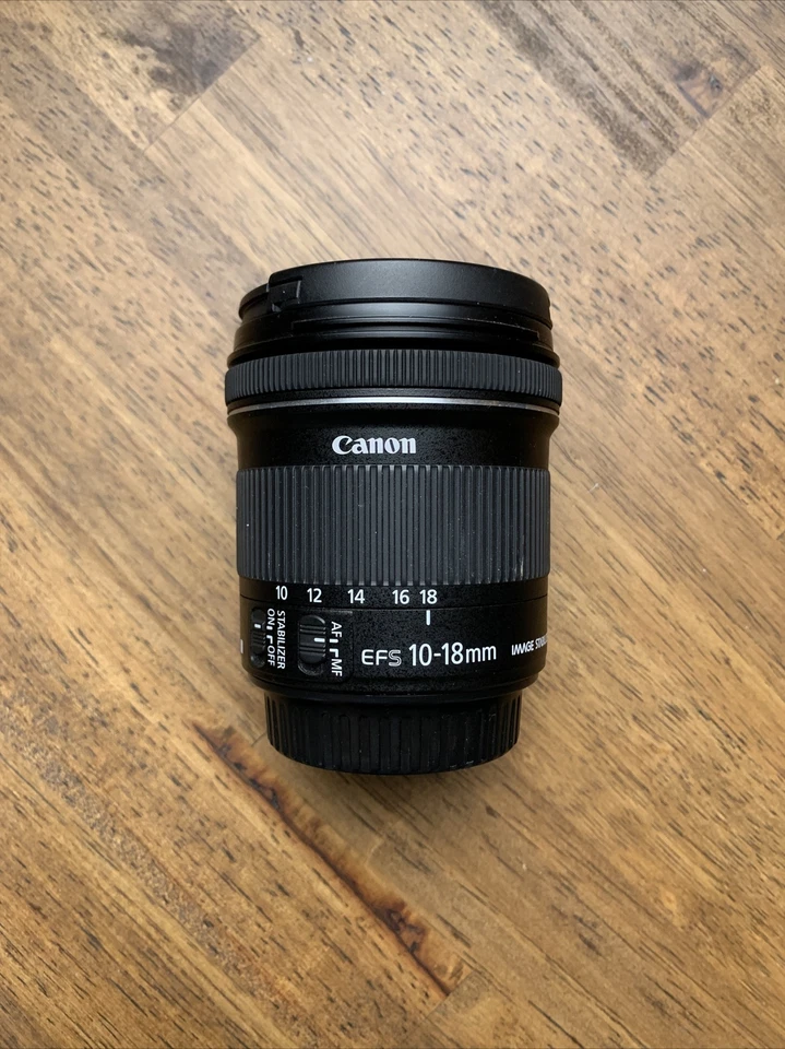 Canon 10-18mm f/4.5-5.6 is STM - Image 1 of 2