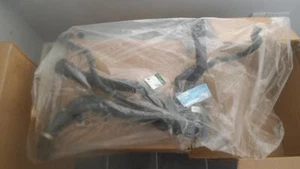 LAND ROVER RANGE ROVER THERMOSTAT AND HOSES NEW GENUINE LR082870 - Picture 1 of 1