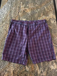 Official PGA Tour Golf Shorts Size 38 - Excellent - Picture 1 of 5