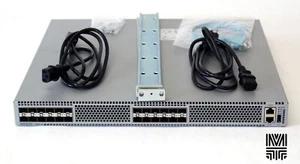 Alimentatore Arista DCS-7150S-24-R 24 porte 10G SFP+ 2x AC POSTERIORE-ANTERIORE con supporto rack - Foto 1 di 4