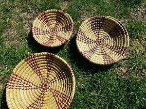 VINTAGE BASKETS NESTING ARTISAN WOVEN CORN BASKETS Boho Unique Natural SET Of 3 - Picture 1 of 17