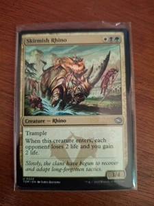 ESCARAMUZA RINOCERONTE X4 colección casi nuevo-m Tarkir Dragonstorm 4 - Imagen 1 de 1