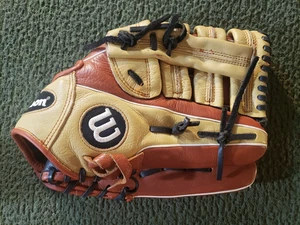 Wilson A500 12.5” Baseball Glove Right Hand Throw A05RB19125 Excellent - Picture 1 of 4