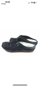 Merrell Women 7.5 M Black Suede Slip on Mule Clog Slide Sandal Split Toe Shoes - Picture 1 of 4