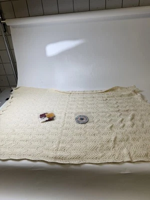 Handmade Crochet Afghan Blanket Cream Ivory Chevron Ripple Textured Throw Large - Image 1 of 4