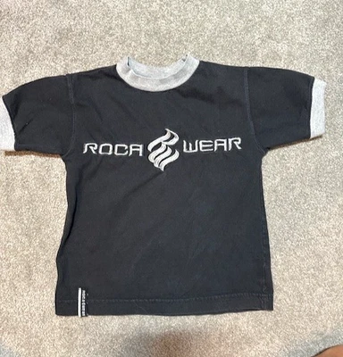 Rocawear винтажный мальчика короткий рукав футболка сшитый логотип размер S 4 черный - Изображение 1 из 4