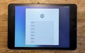 Apple iPad Mini 5th Generation 64GB Space Grey WiFi/Cellular - Picture 1 of 6