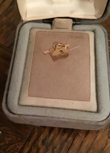 National Chain Co number # 10 Pendant Or charm marked 14kt gold .3 Grams - Picture 1 of 4