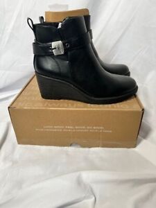 Dr. Scholl's Camille wedge Boots Size 7