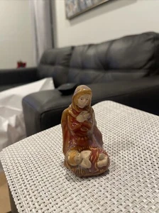 Mutter Maria kniend mit Jesuskind Keramik Krippe Weihnachten glänzende Glasur 3,5" hoch - Bild 1 von 6