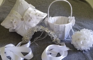 New Gift Handmade Hand Wedding Bead White Ring Pillow Set Kissing Ball 4pc - Picture 1 of 6
