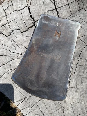 Cabezal de hacha Hytest Forester 4-1/2 lb Z con edición gubernamental Tassie Patten buen estado Foto 1 de 4