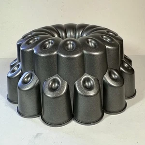 Wilton Dimensions Marquesa Bundt Sartén Resistente Aluminio Fundido Pastel Antiadherente - Imagen 1 de 8