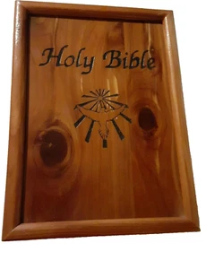 Caja Biblia Madera Con Biblia King James - Imagen 1 de 7