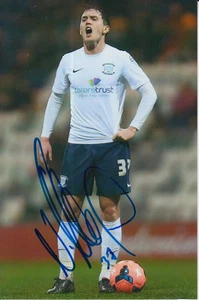 FOTO 6X4 6 DE NEIL KILKENNY FIRMADA A MANO POR PRESTON NORTH END. - Imagen 1 de 1